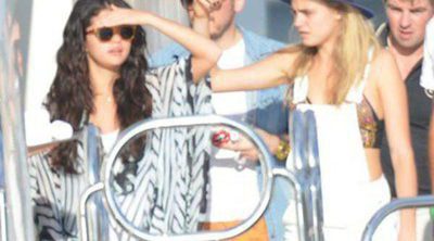 Selena Gomez y Cara Delevingne disfrutan de unas vacaciones juntas en Saint Tropez