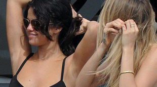 Selena Gomez celebra su 22 cumpleaños divirtiéndose con Cara Delevingne en Saint Tropez