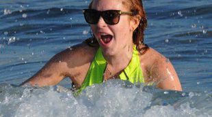 Playa, moto acuática y sesiones fotográficas: Las divertidas vacaciones de Lindsay Lohan en Ibiza