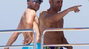 Jesús Vázquez y Roberto Cortés presumen de cuerpo al sol de Ibiza