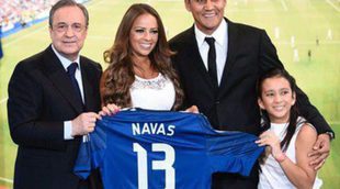 Keylor Navas arrasa en su presentación con el Real Madrid arropado por su mujer y su hija