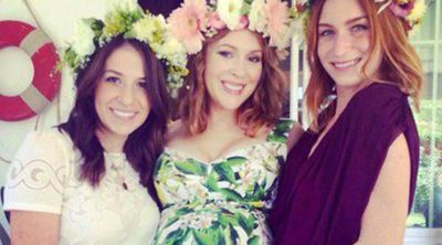 Alyssa Milano celebra su baby shower entre amigas