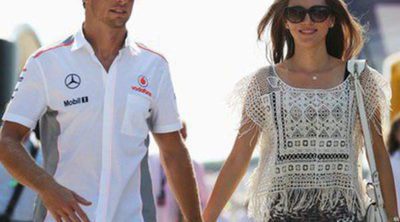 Jenson Button y Jessica Michibata disfrutan de sus vacaciones en Ibiza