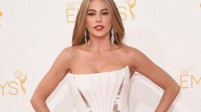 Sofía Vergara se defiende de las críticas sexistas al posar como una muñeca durante la gala de los Emmy 2014