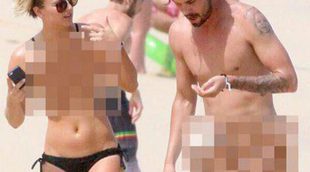 Kaley Cuoco responde a la filtración del hacker con una foto 'desnuda' en la playa junto a Ryan Sweeting
