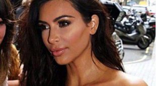 Kim Kardashian se corona como la Mujer del Año para la revista GQ recordando al editor que su segundo apellido es West