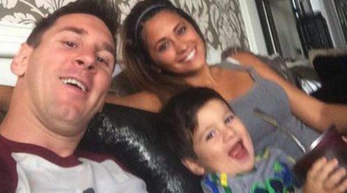 Antonella Roccuzzo y Leo Messi disfrutan de su tiempo libre en familia: "Tarde de mate con mis dos amores"
