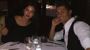 Cristiano Ronaldo celebra con Irina Shayk su 'hat-trick' ante el Athletic de Bilbao