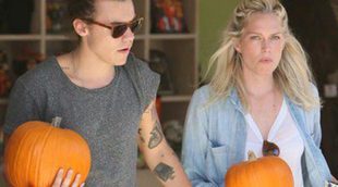 Harry Styles ultima los preparativos para Halloween junto a una misteriosa rubia
