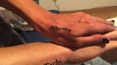 Alberto Isla y Techi refuerzan su amor tatuándose sus nombres en la mano