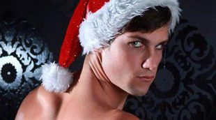 Dylan Alonso de 'Mujeres, Hombres y Viceversa' felicita la Navidad con nuevas fotos desnudo