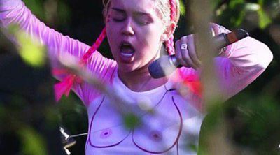 El topless más recatado de Miley Cyrus