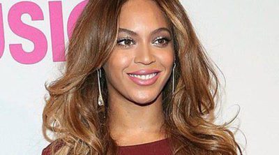 Beyoncé y Taylor Swift celebran el éxito de las mujeres en la música en el Billboard Women in Music 2014