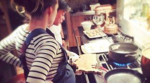 Blake Lively presume de embarazo dando clases de cocina con el ganador de 'Top Chef' Hung Huynh