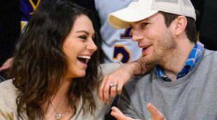 Mila Kunis y Ashton Kutcher derrochan pasión y complicidad en un partido de baloncesto