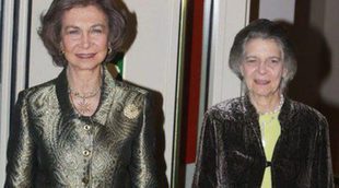 La Reina Sofía y su hermana Irene de Grecia acuden al concierto solidario de la Orquesta de Instrumentos Reciclados de Cateura