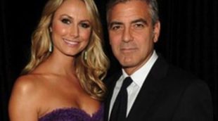 George Clooney y Stacy Keibler pasan con Cindy Crawford sus primeras navidades como pareja