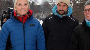 Haakon y Mette-Marit de Noruega se van de acto oficial a la nieve en el cumpleaños de Marius Borg