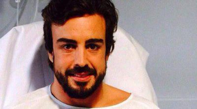 Fernando Alonso tranquiliza a sus fans desde el hospital: "¡Muchas gracias por vuestro apoyo!"