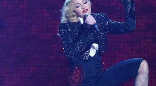 Memes, chistes y hashtags: las reacciones a la caída de Madonna en los Brit Awards 2015