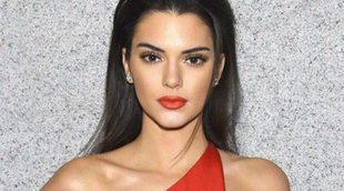 Kendall Jenner niega haber hecho declaraciones sobre el cambio de sexo de su padre Bruce Jenner