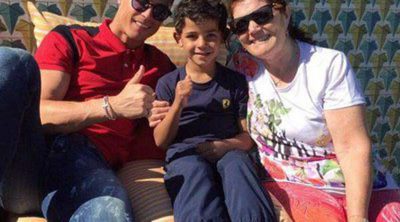 Cristiano Ronaldo disfruta de la Semana Santa con sus mayores tesoros: su hijo Cristiano Junior y su madre