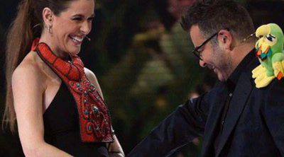 Raquel Sánchez Silva luce embarazo en el estreno de 'Supervivientes 2015' y presenta a sus mellizos a Jorge Javier Vázquez