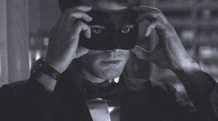 Jamie Dornan se pone el antifaz en el primer teaser tráiler de 'Cincuenta sombras más oscuras'