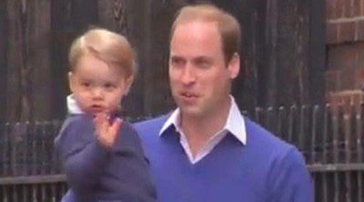 El Príncipe Jorge acude a ver a su hermana pequeña junto al Príncipe Guillermo