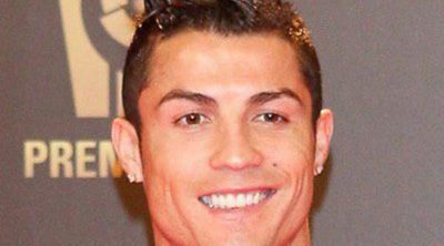 Cristiano Ronaldo muestra su solidaridad con las víctimas del terremoto de Nepal con su número favorito