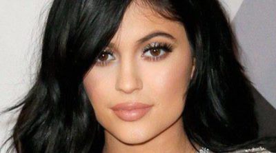 Kim Kardashian defiende la decisión de la acomplejada Kylie Jenner de aumentarse los labios