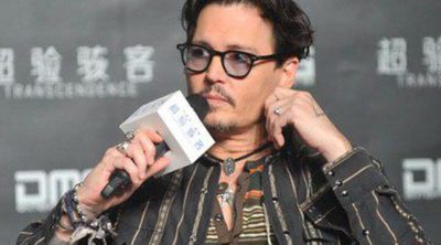 Johnny Depp puede enfrentarse a 10 años de prisión por un problema con sus perros