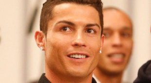 Cristiano Ronaldo, pillado orinando en plena calle en Saint-Tropez
