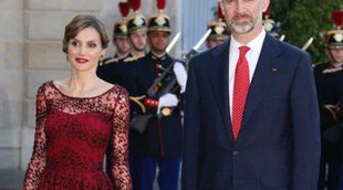 La Reina Letizia resplandece junto al Rey Felipe en la cena de gala en su honor en El Elíseo