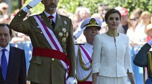 ¡Viva el Rey y viva la Reina! Los Reyes Felipe y Letizia, aclamados en el Día de las Fuerzas Armadas 2015