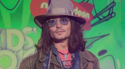 Johnny Depp sorprende a los niños enfermos de un hospital vestido de Jack Sparrow