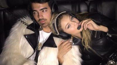 Gigi Hadid y Joe Jonas, juntos de nuevo en el aeropuerto en Los Ángeles