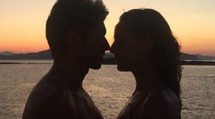 La foto más romántica de Eva González y Cayetano Rivera frente al mar