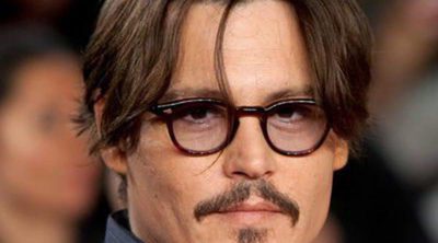 Vuelve el Jack Sparrow más solidario: Johnny Depp adopta un murciélago huérfano