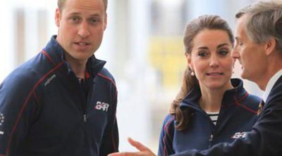 Kate Middleton y el Príncipe Guillermo, lluviosa jornada de vela en pareja