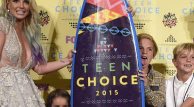 Britney Spears deja impactado al público de los Teen Choice Awards 2015