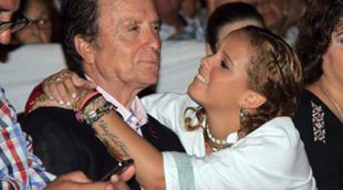 Gloria Camila, muy tierna y atenta con su padre José Ortega Cano en el homenaje a Rocío Jurado