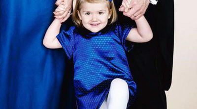 La Princesa Estela de Suecia roba todo el protagonismo a sus padres en su nueva foto oficial