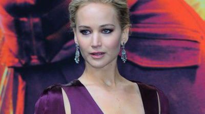 Jennifer Lawrence deslumbra con su escotazo en el estreno de 'Los Juegos del Hambre: Sinsajo.Parte 2' en Berlín