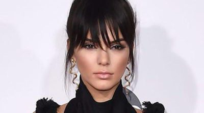 Kendall Jenner, Selena Gomez y Nina Dobrev deslumbran en la alfombra roja de los American Music Awards 2015