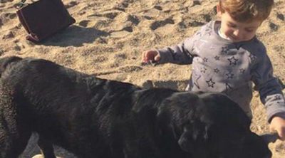 Los "días bonitos" de Sara Carbonero con su hijo Martín en las playas de Oporto