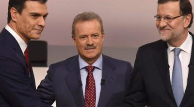 Nuria Roca, Paco León, Elena Furiase,... así vivieron las celebs el cara a cara entre Mariano Rajoy y Pedro Sánchez