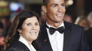 La madre de Cristiano Ronaldo presume de nietos para celebrar la llegada de la Navidad