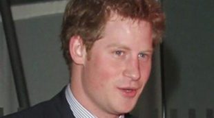 El Príncipe Harry muestra su preocupación por la Reina Isabel II y el duque de Edimburgo