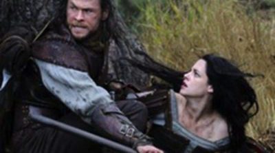 Chris Hemsworth y Kristen Stewart protagonizan las nuevas imágenes de la película 'Blancanieves y el cazador'